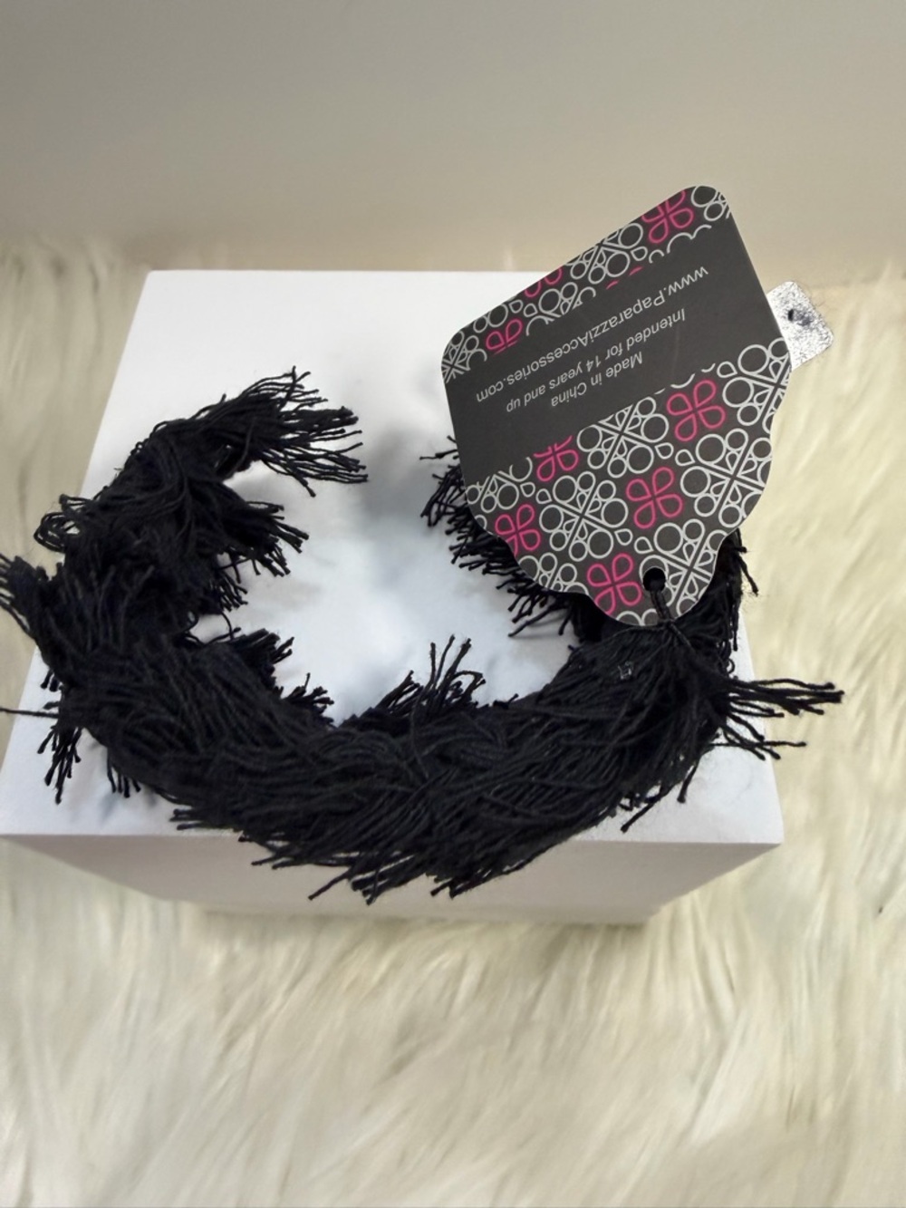 🩷5/$10🩷 Paparazzi Fringed Black bracelet